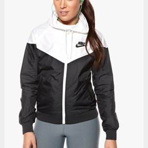 *SOLD* Nike Jacket Windrunner